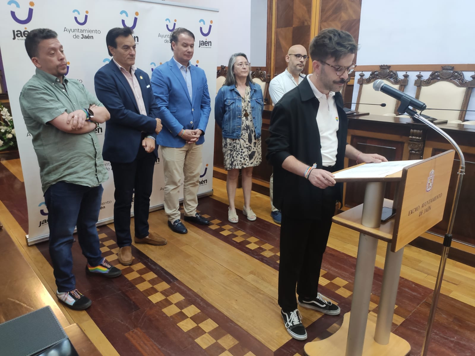 Acto con motivo del Día del Orgullo en el Ayuntamiento de Jaén