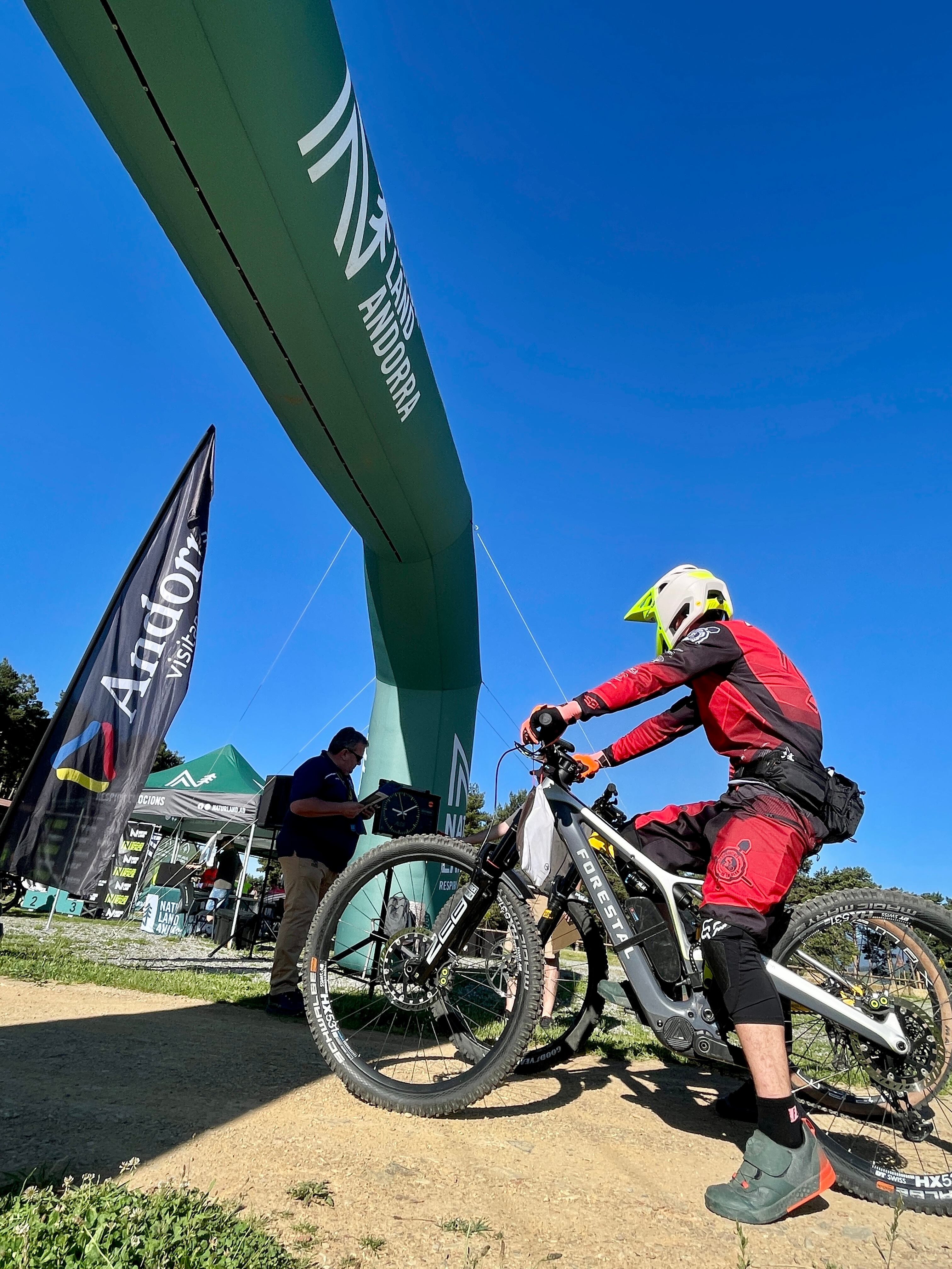 Un dels participats de la Naturland Enduro Race.