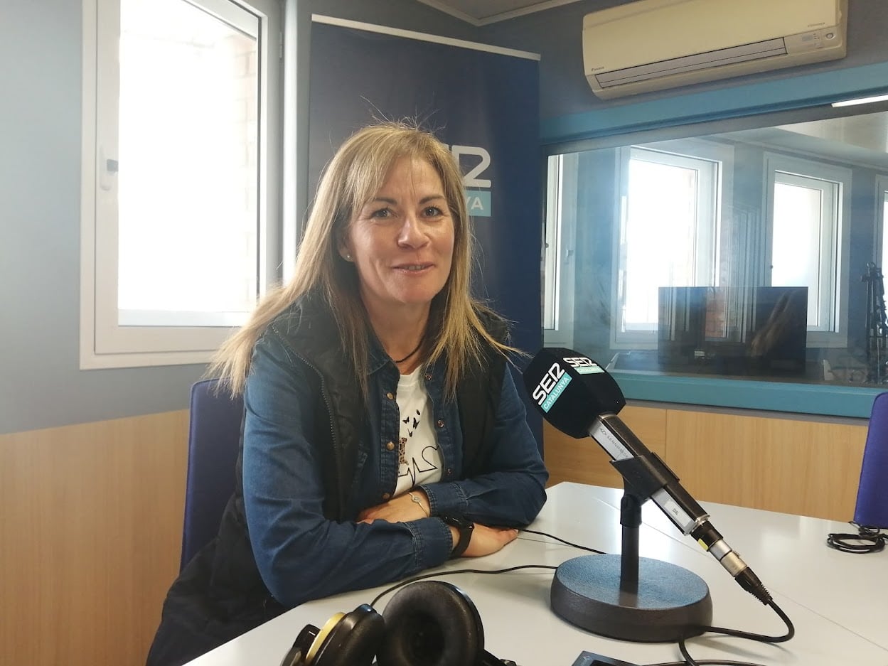 Un moment de l&#039;entrevista a Imma Rebula, caporal de la policia municipal de Les Borges Blanques a Ràdio Lleida.