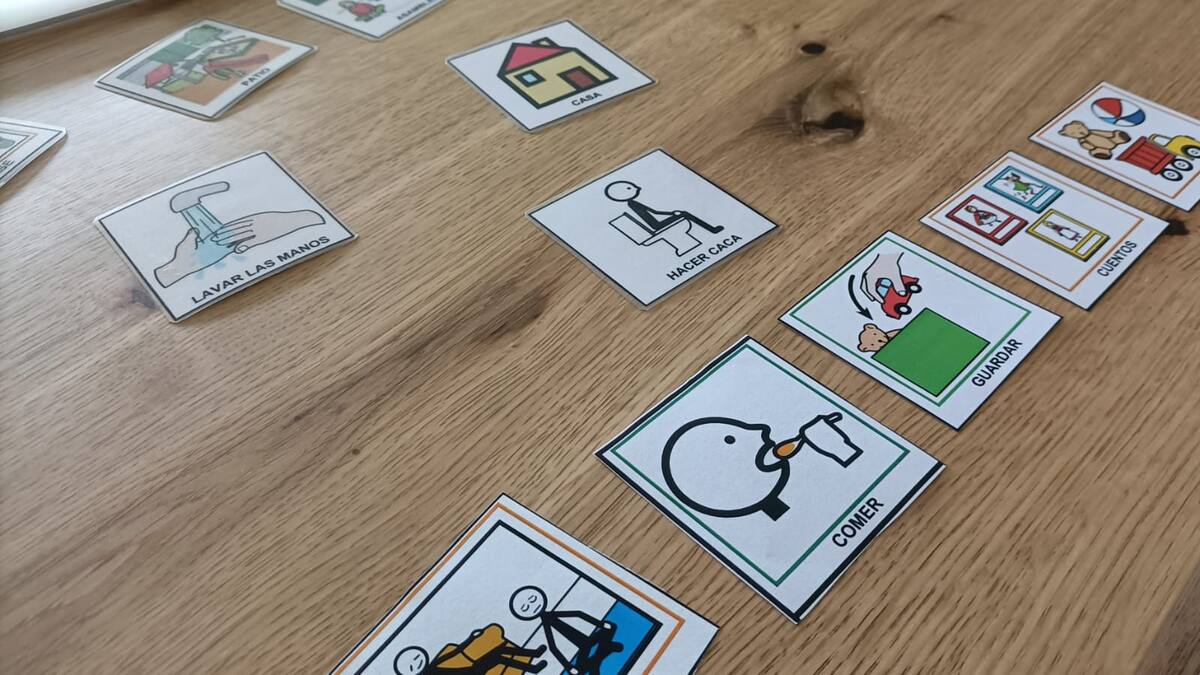 Charlas en institutos para prevenir la violencia de género en mujeres con TEA