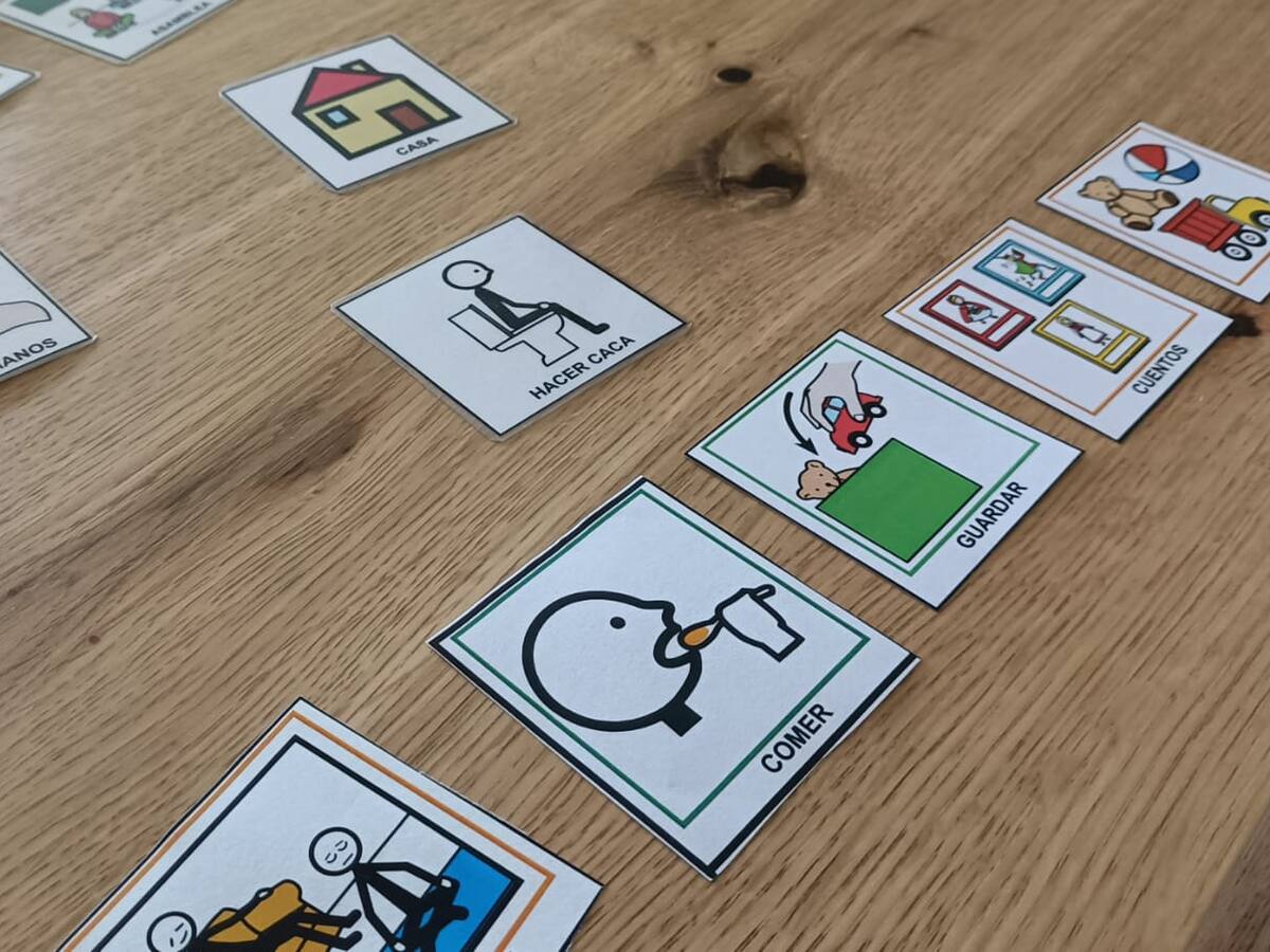 Charlas en institutos para prevenir la violencia de género en mujeres con TEA