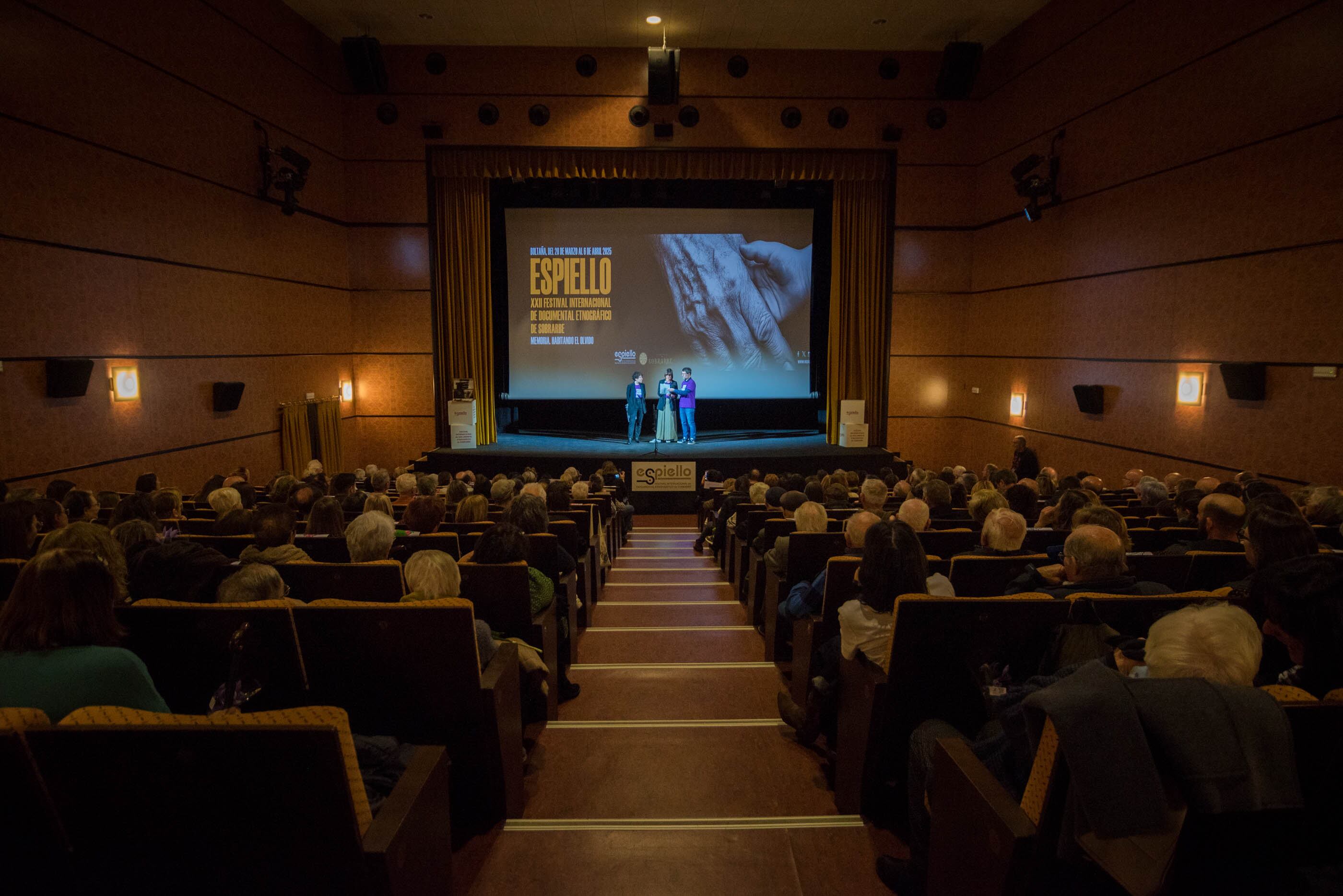 Proyección "Ellas Cuentan", Espiello 2025.