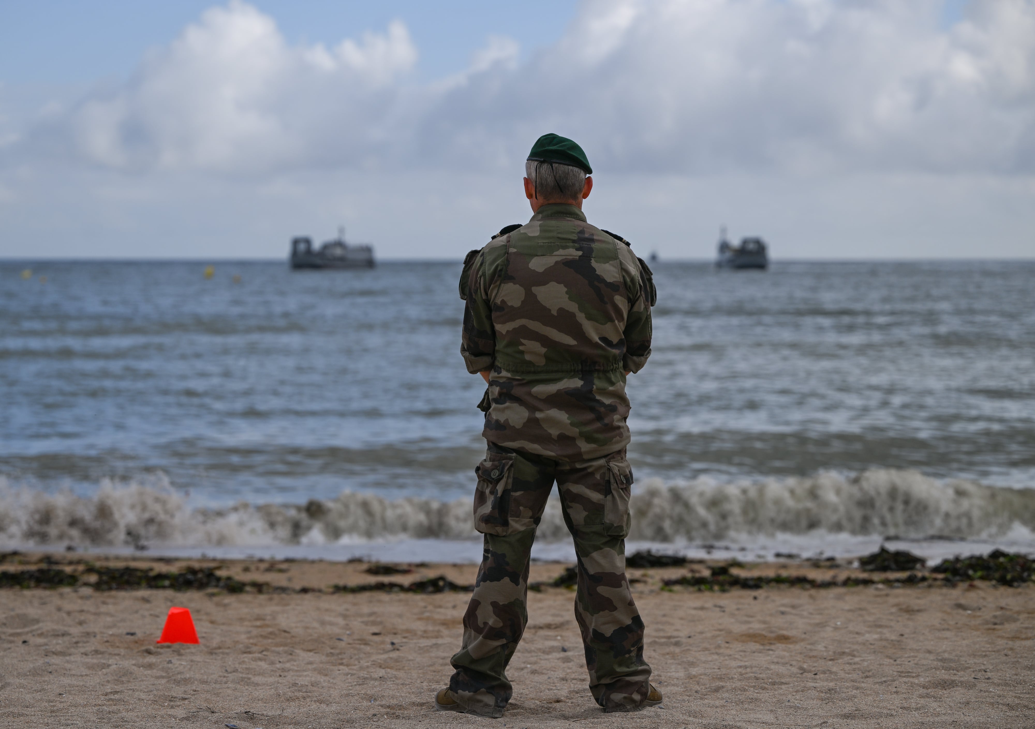 Un oficial de la Armada francesa durante los actos de conmemoración del Desembarco de Normandía el pasado año