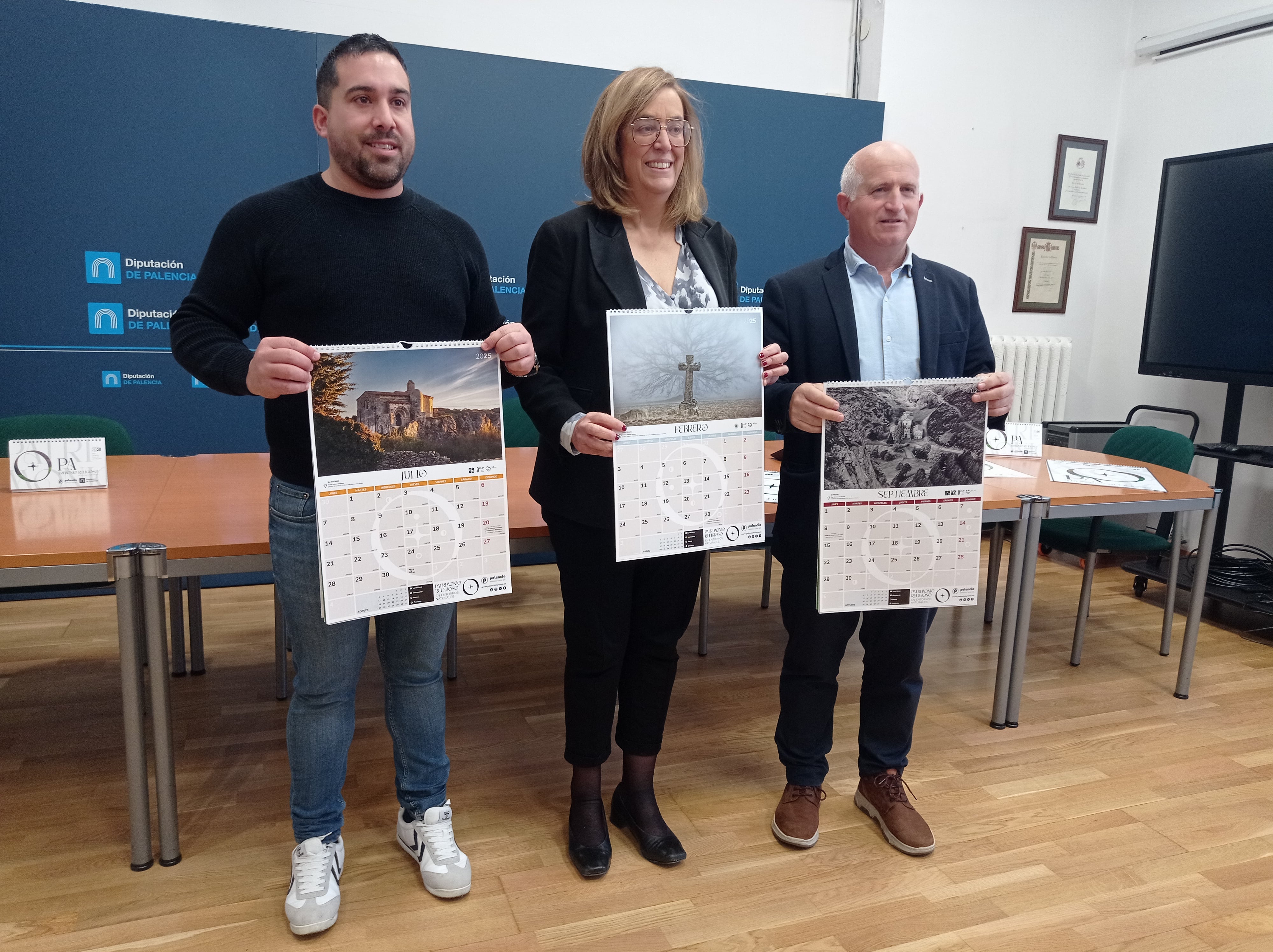 Presentación de los calendarios solidarios de la Diputación