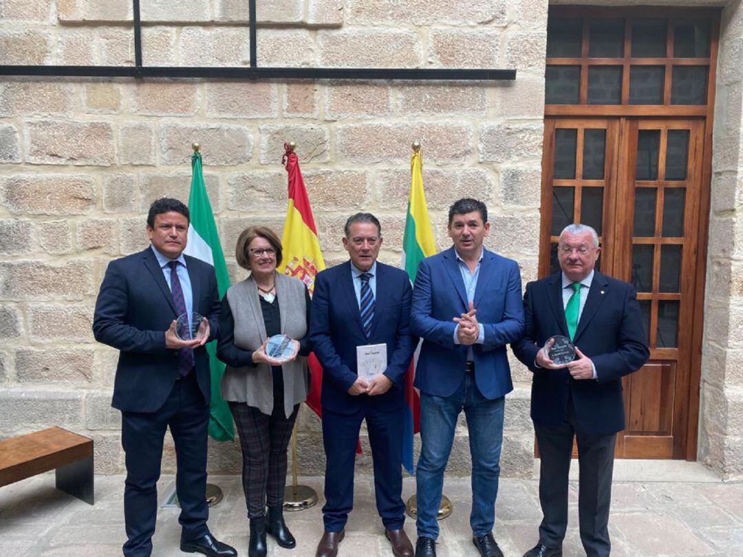 Presentación de la cata de Iberoleum en Linares.