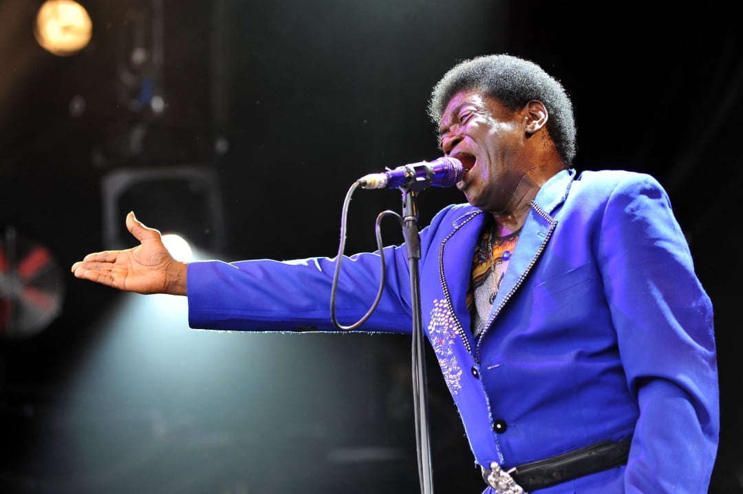 Charles Bradley durante una actuación en Inglaterra en el año 2016