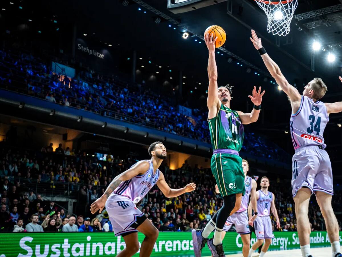 El Unicaja sufre y gana en la prórroga al Alba Berlín (85-88)