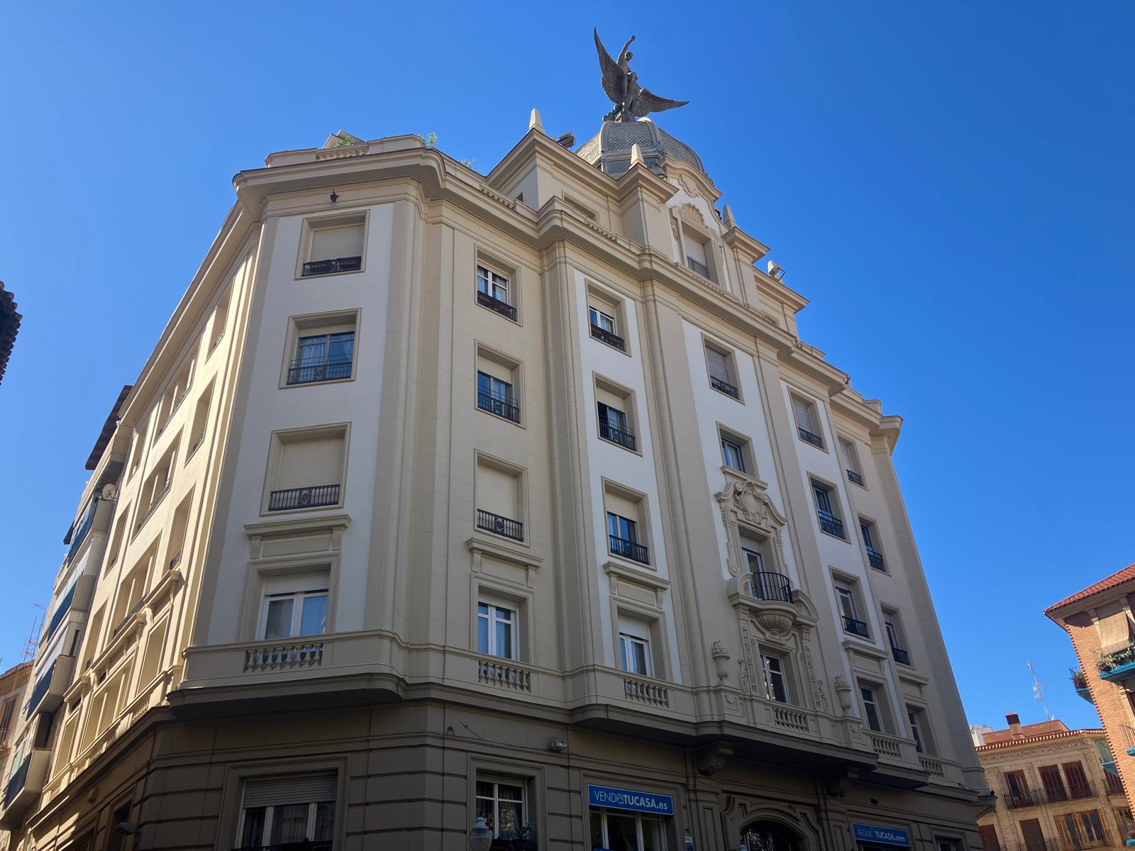 El edificio La Unión y el Fénix en la plaza Santa Catalina de Murcia es uno de los que se protegen