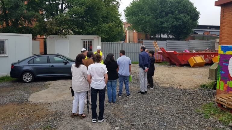 El consejero visitó esta mañana la obra de ampliación del Instituto de Roces
