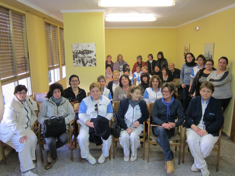 Diez trabajadores de la limpieza despedidos