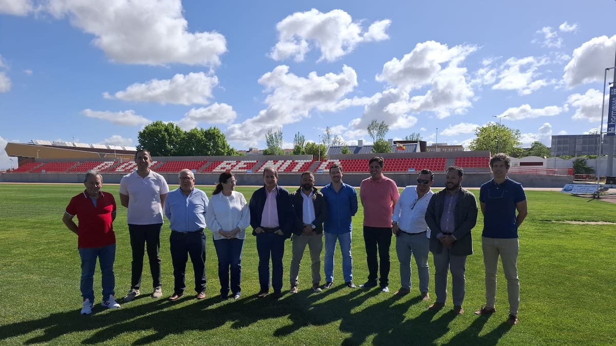 Campo de Fútbol Vicente Sanz - Fútbol a Don Benito