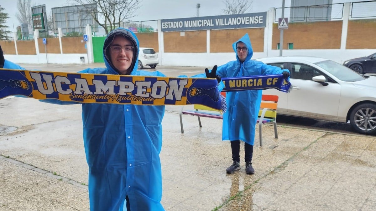 Álvaro y Francisco, dos gemelos que siguen al UCAM CF.