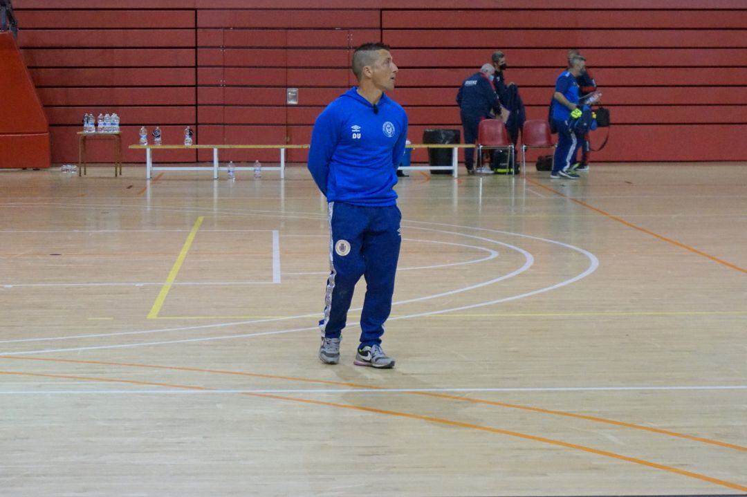 David Valverde "Dada", entrenador del Nueva Elda F. S., abordará su futuro con la directiva