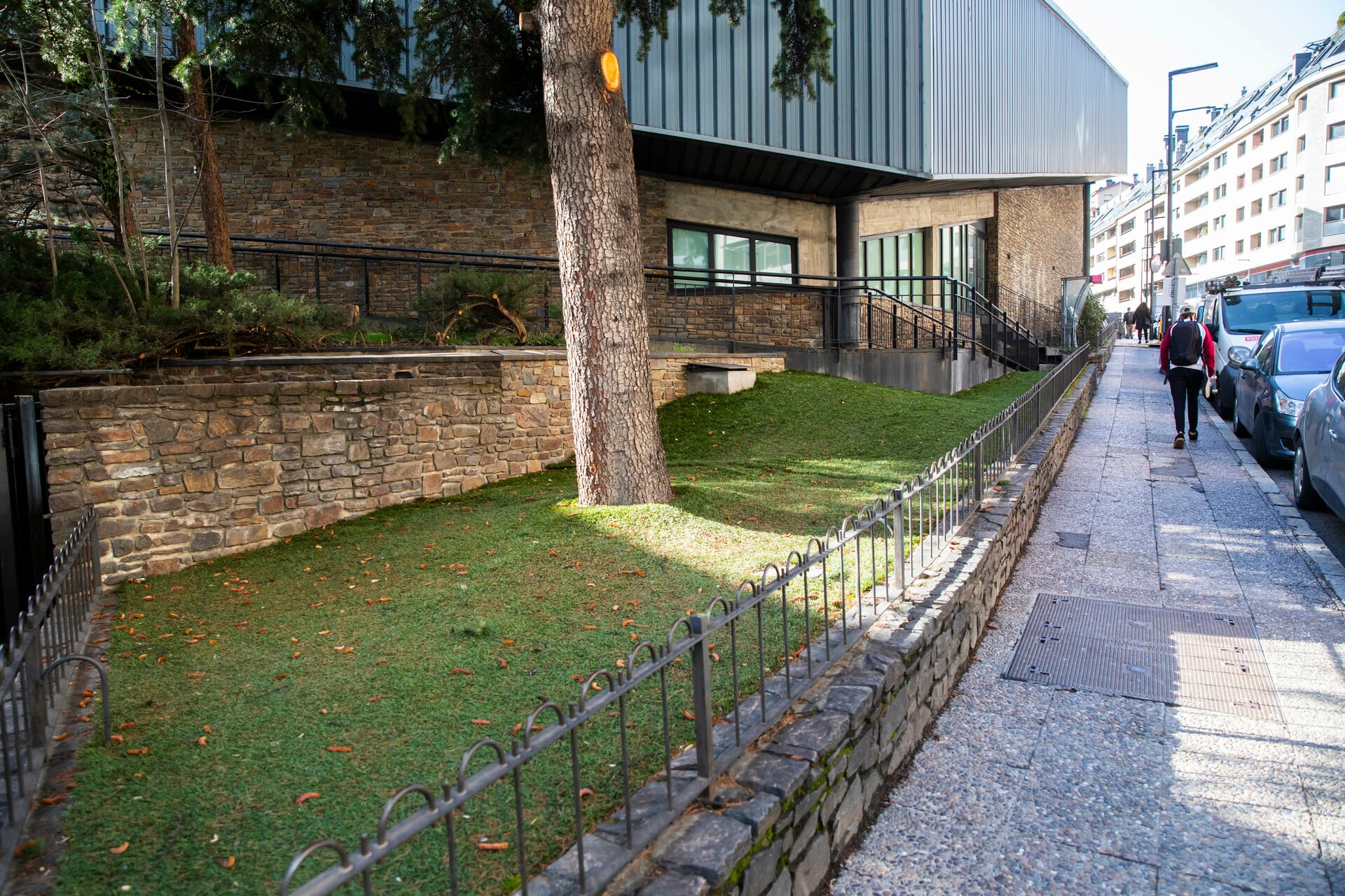 La reforma de la Baixada del Molí inclourà un carril bici d&#039;un metre d&#039;amplada, a més de renovar el paviment, l&#039;enllumenat i les xarxes de serveis