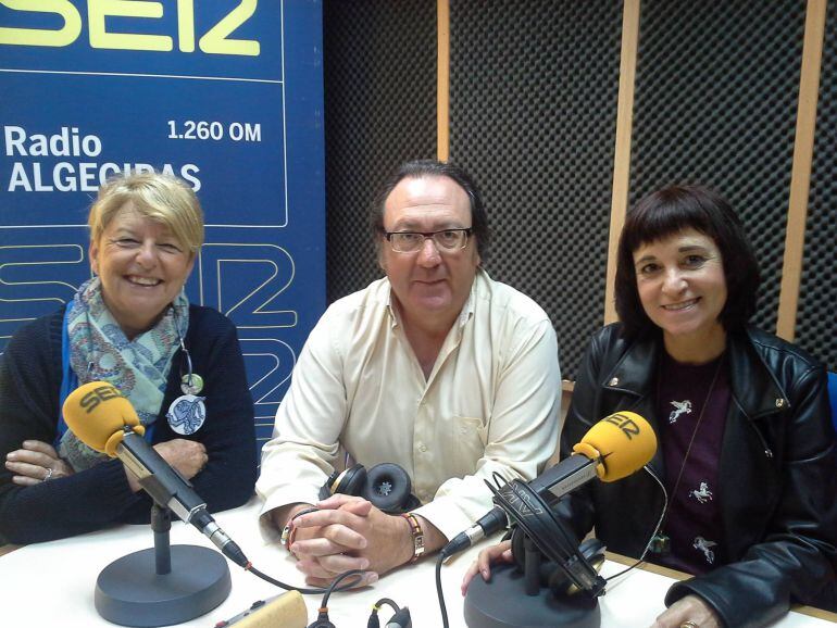 La profesora Ana Villaescusa y la escritora Rosa Montero que fue la encargada de abrir Diverciencia en abril de 2015.