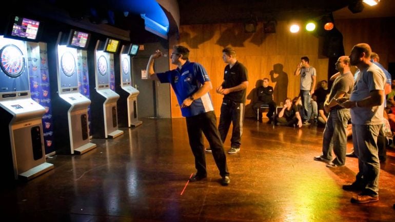 Jugadores en el Campeonato Internacional de Dardos &quot;Radikal Darts&quot; de Benidorm en 2014