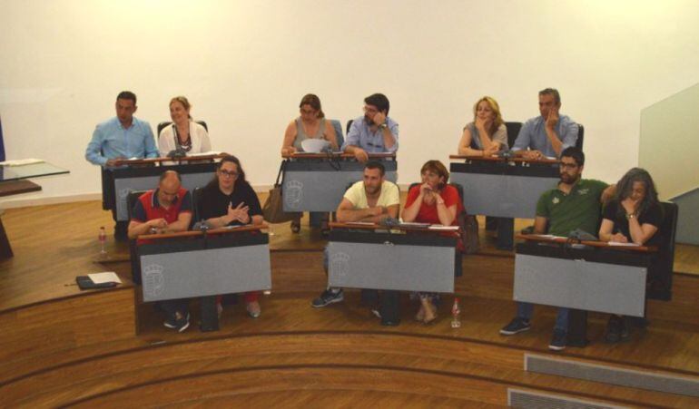 Los grupos de MOVER y Cambiemos votaron en contra de la asignación económica