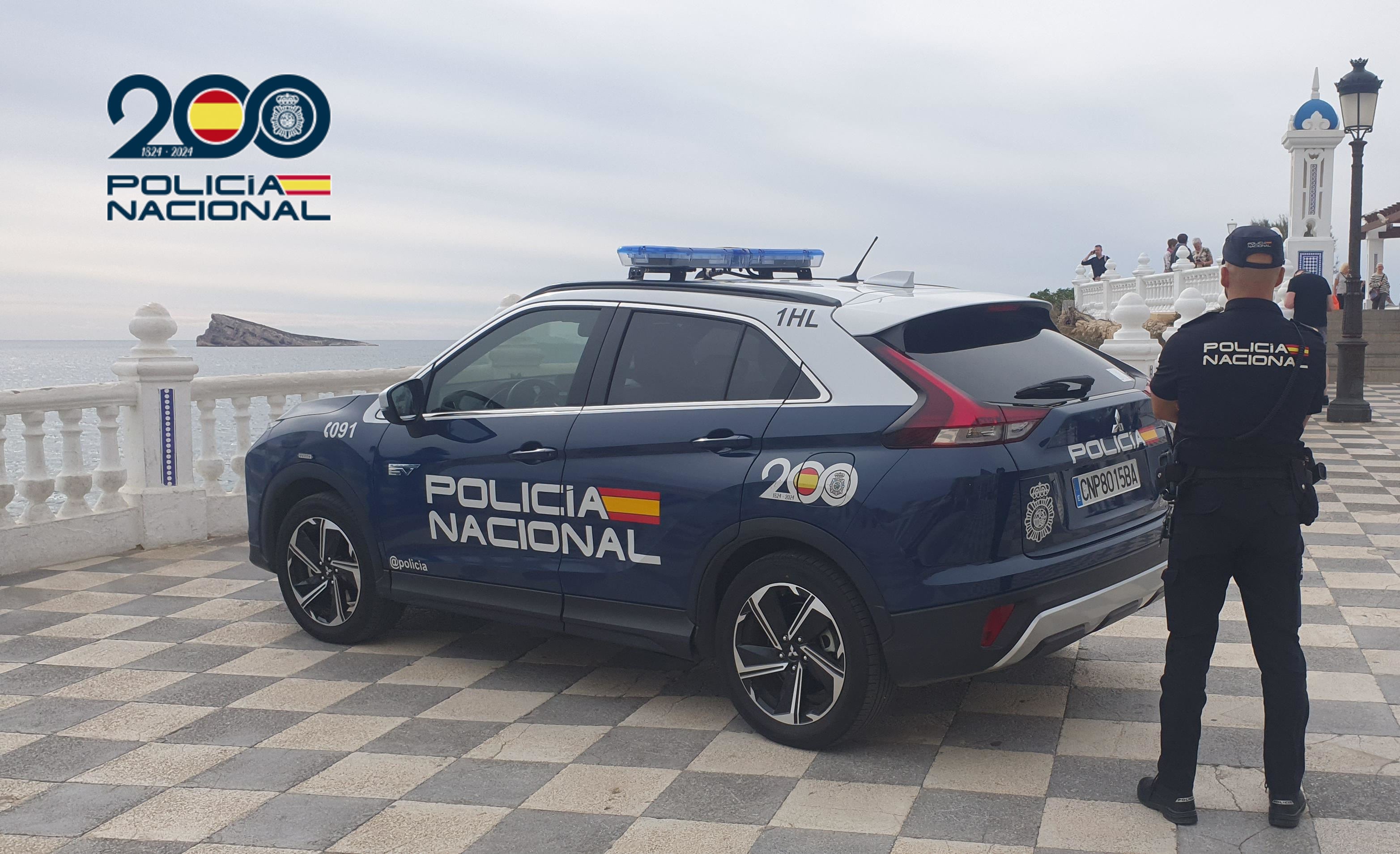 Imagen de archivo de un agente de la Policía Nacional en Benidorm