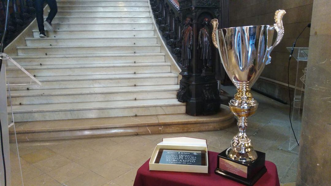 Trofeo de la copa ciutat de Palma de fútbol.