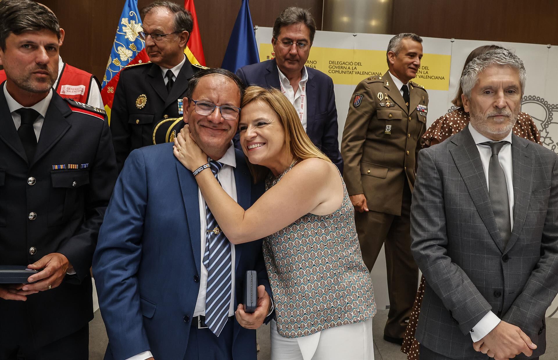 La delegada del Gobierno, Pilar Bernabé, y el ministro del Interior, Fernando Grande-Marlaska, en el acto de entrega de las Medallas al Mérito de la Protección Civil