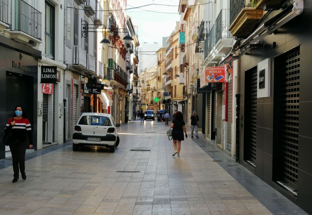 La calle Mayor de Gandia, la calle más comercial de la ciudad 