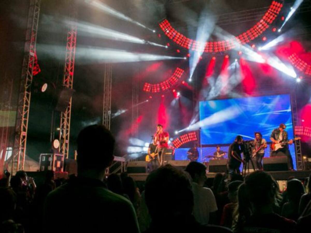 20.000 personas para celebrar el 20 aniversario de los 40 en la calle