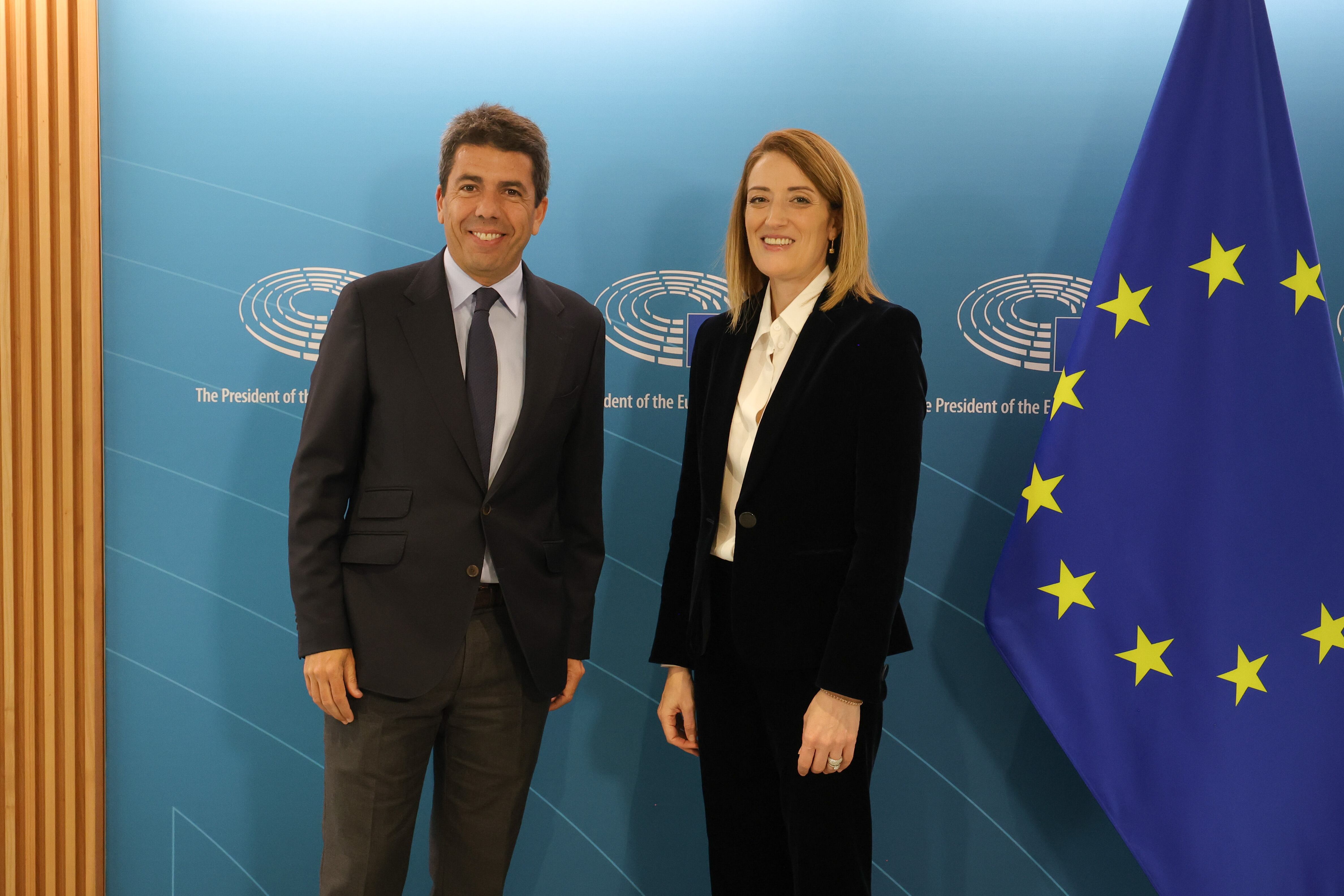 Archivo: Carlos Mazón y Roberta Metsola en el Parlamento Europeo