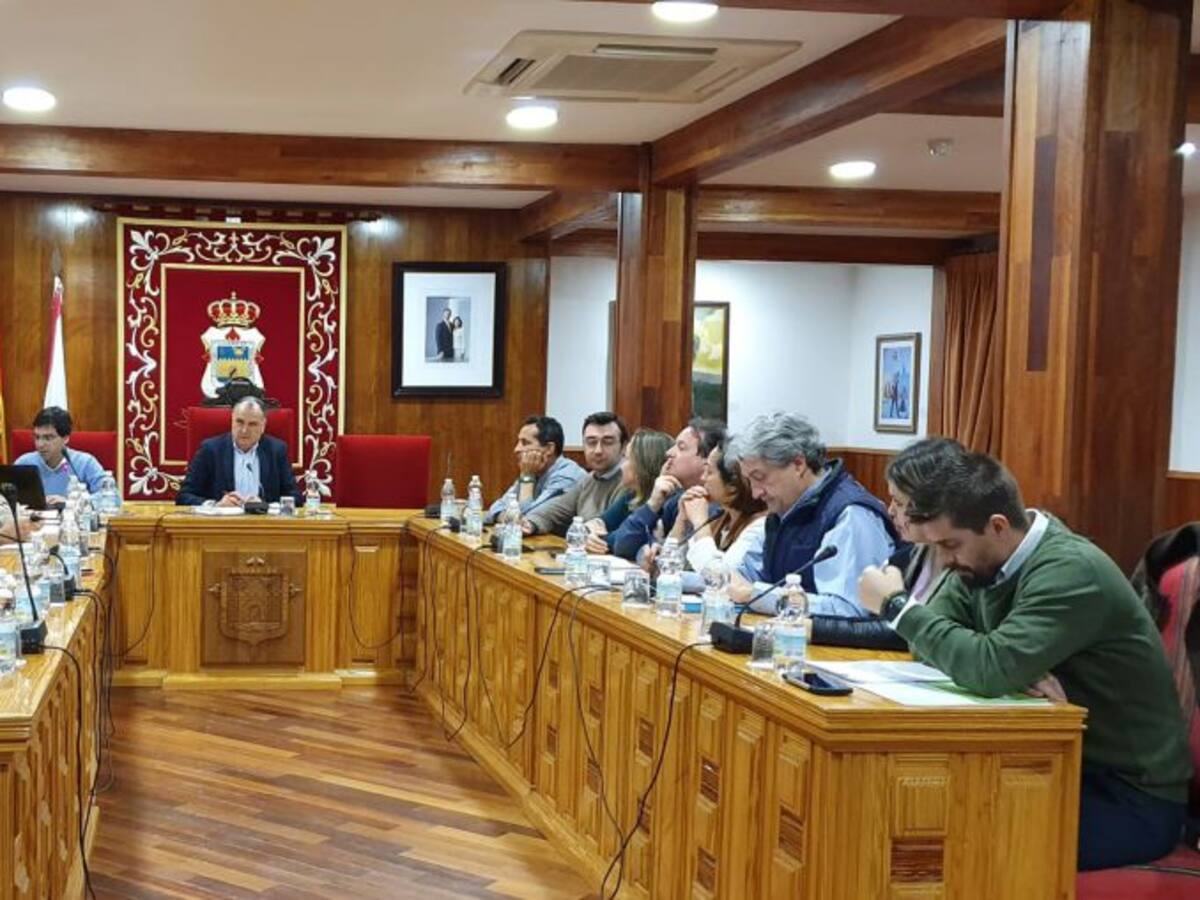 Dos actuaciones urbanísticas y una moción de VOX protagonizan el pleno de febrero