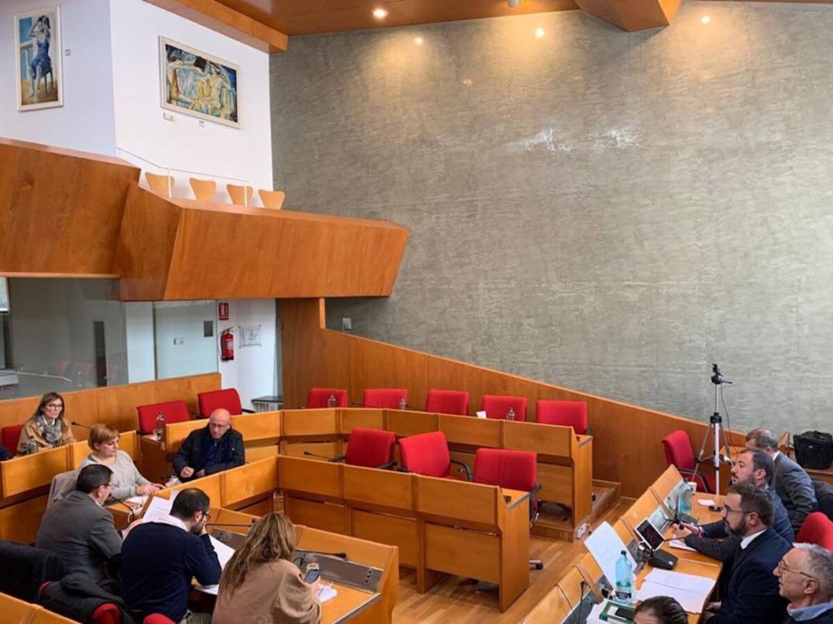 El PP abandona el pleno municipal en protesta tras la bronca con el concejal de Desarrollo Rural