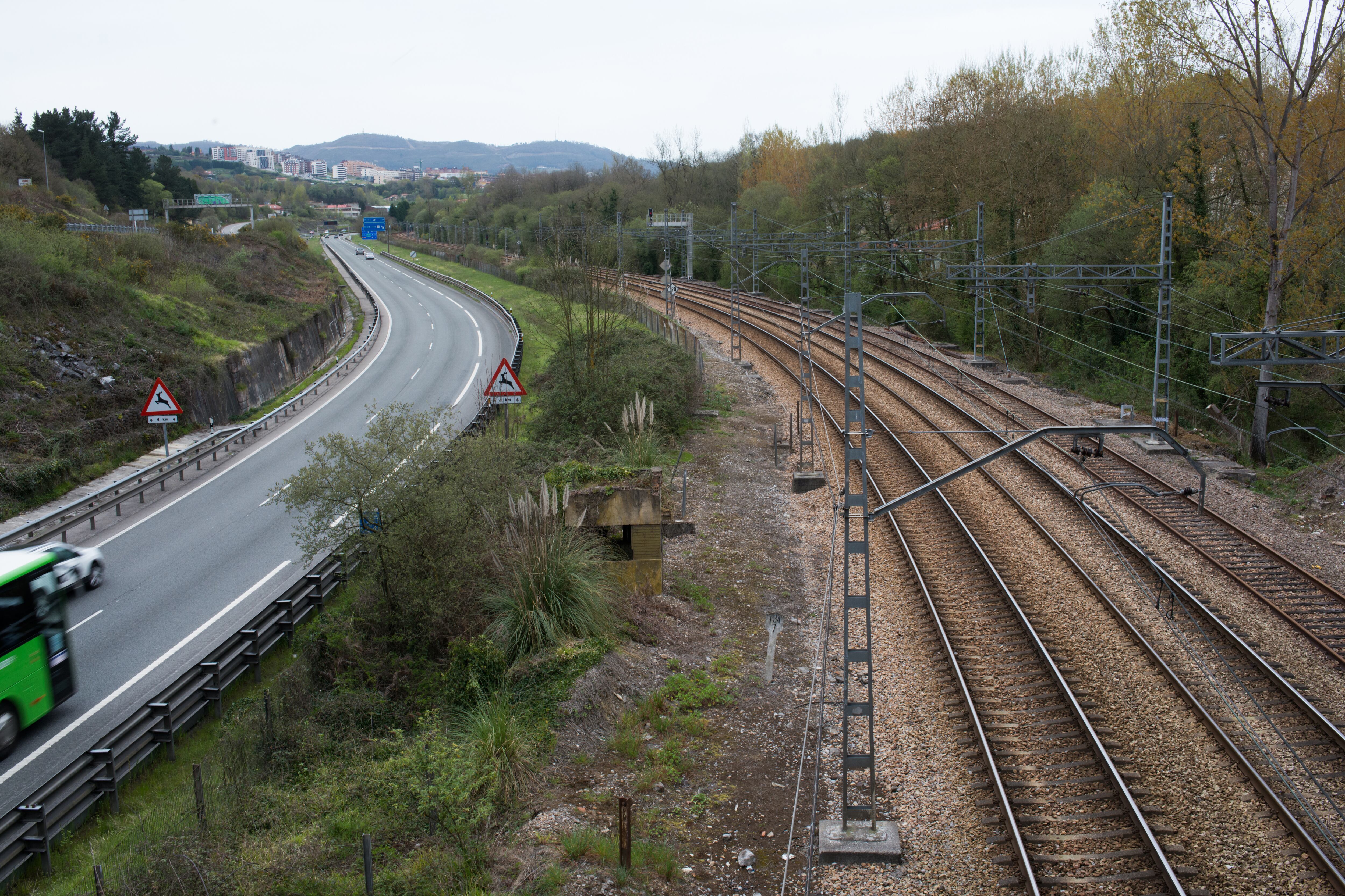 En Oviedo también se construirá una pasarela peatonal que conectará las estaciones de ferrocarril y autobús.