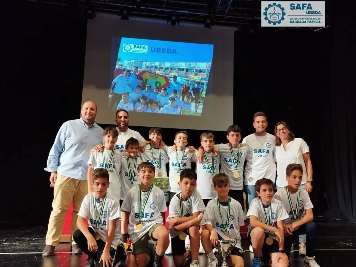 Alumnos de 5º y 6º de Primaria de SAFA Úbeda, campeones de Andalucía de la Liga LED
