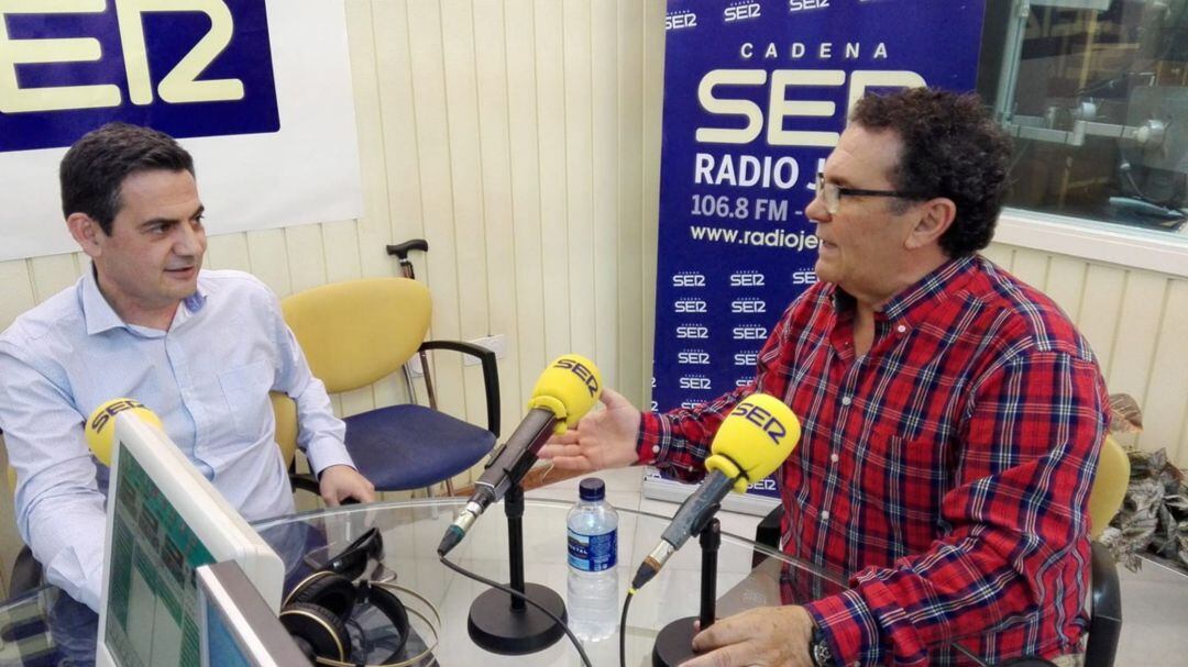 Manolo Pareja y Juanma García Bermúdez, en pleno debate en Radio Jerez