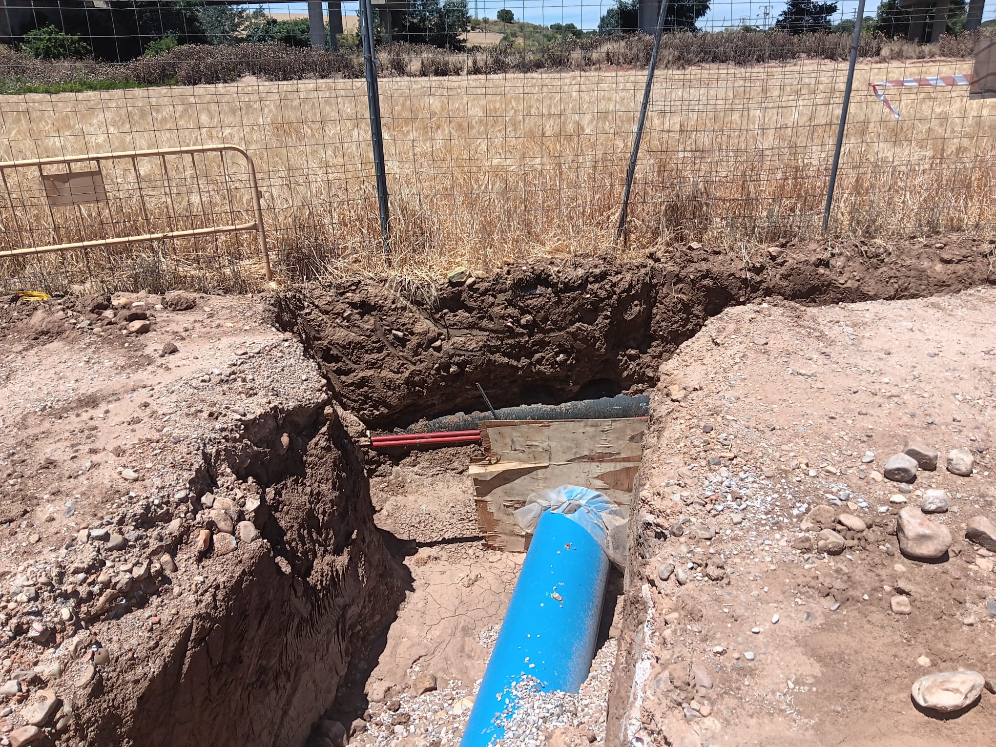 Tubería agua potabilizada / Ayto Torrejón del Rey