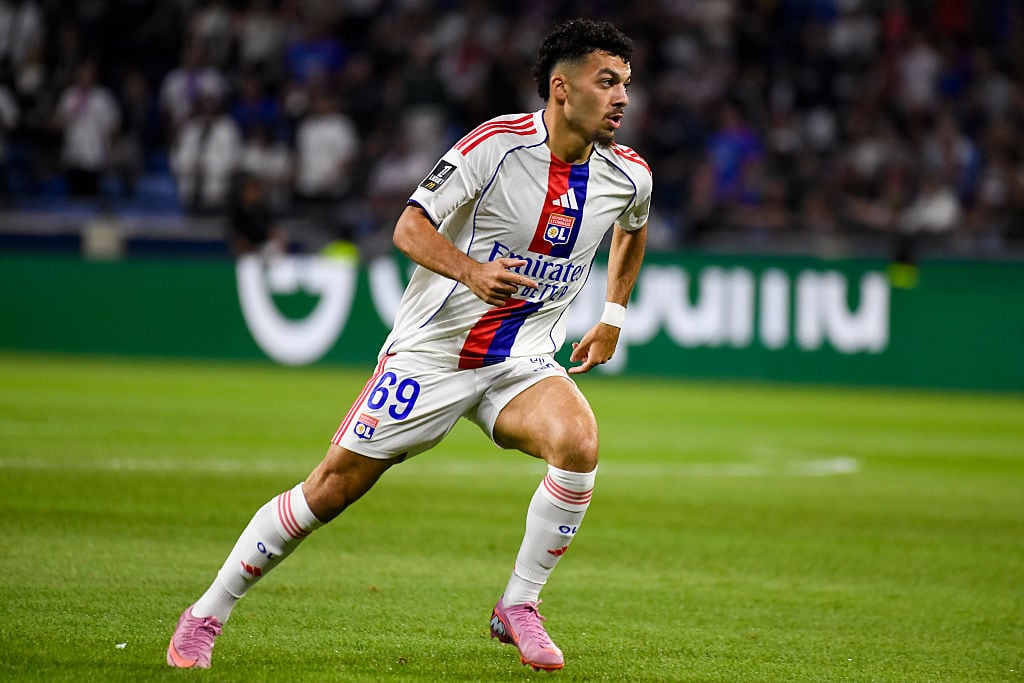 Principio de acuerdo Villarreal-Lyon para el traspaso del delantero Mikautadze: será el fichaje más caro de la historia del Submarino