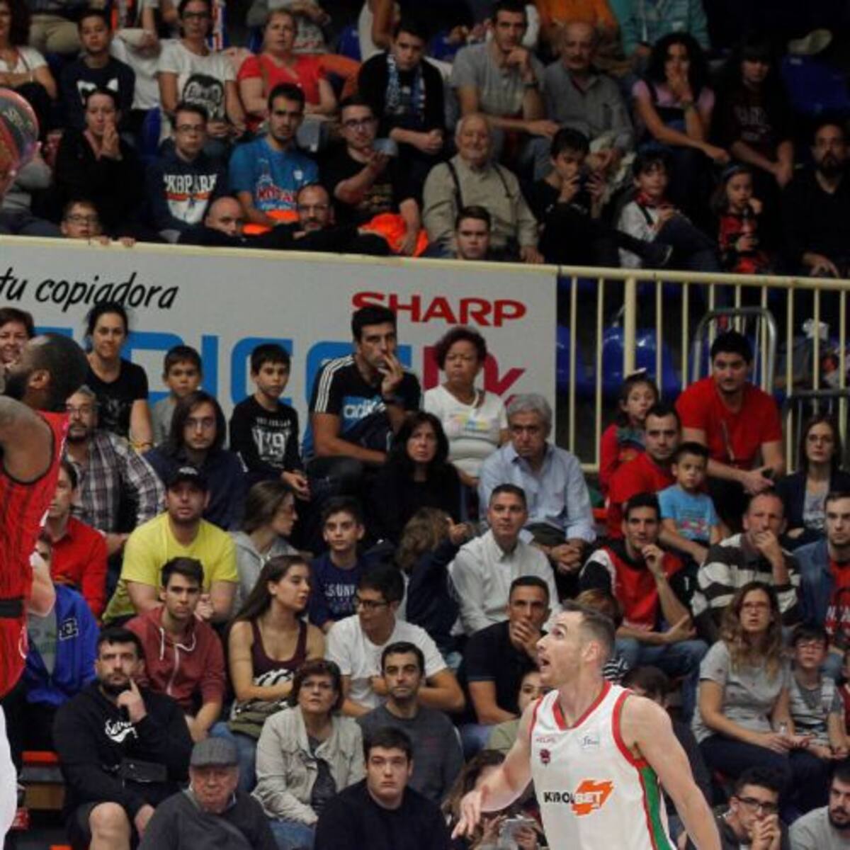 Esperando la vuelta del 'Che' para la revolución del 'Fuenla'