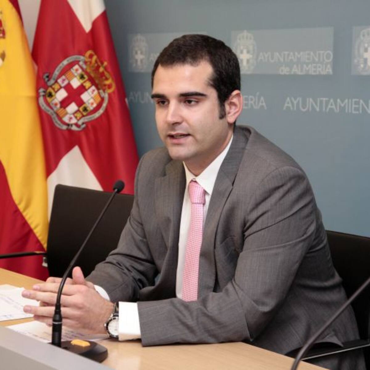 El alcalde dispuesto a ‘hablar’ de la Plaza Vieja