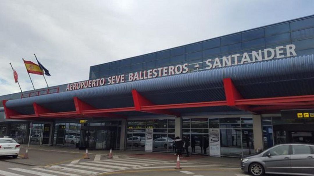 Aeropuerto Seve Ballesteros en Santander.