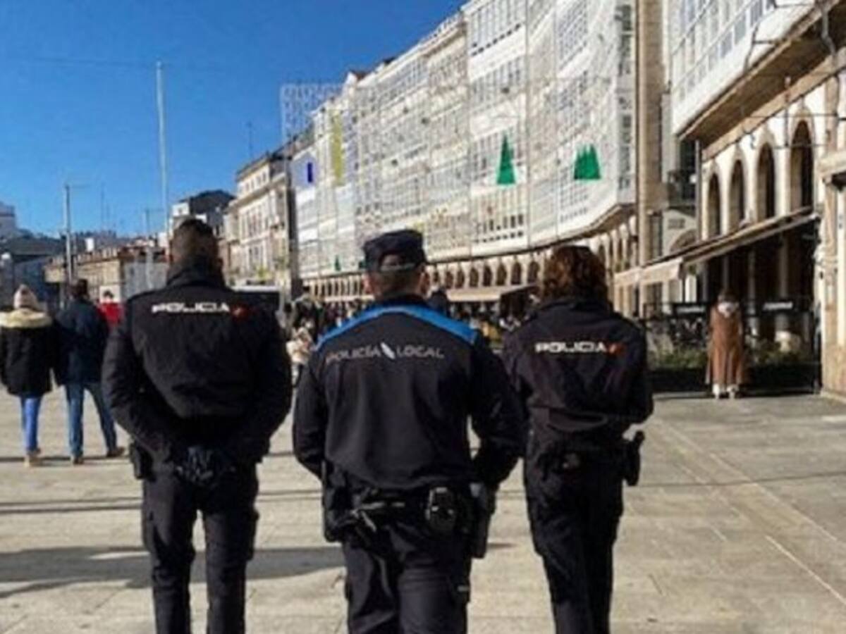 La Policía local de A Coruña sanciona a casi 4.000 personas desde el inicio de la pandemia