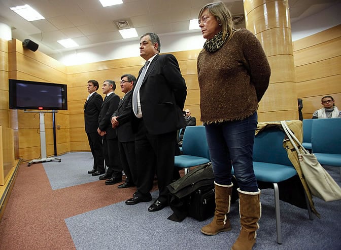 Los acusados Eufemiano Fuentes, Ignacio Labarta, Vicente Belda, Manolo Saiz y Yolanda Fuentes en el primer día del juicio de la &#039;Operación Puerto