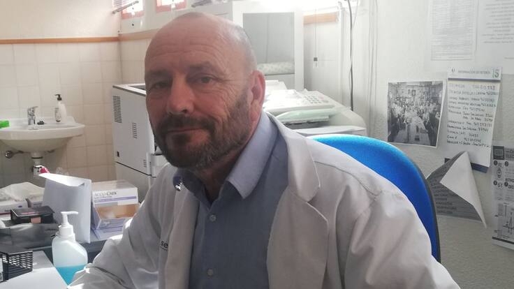 "Cuando llevas mucho tiempo de médico en un pueblo, empiezas a ser parte de la familia de tus pacientes y ellos de la tuya"