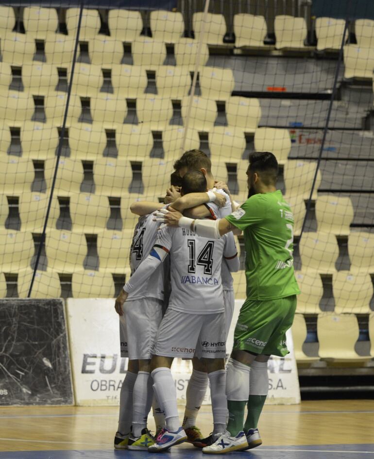 El Santiago Futsal afronta la primera de la diez finales que le quedan por la salvación en Santa Coloma