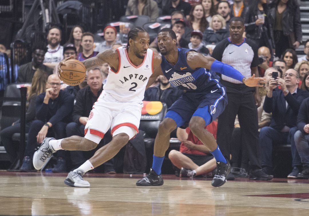 Leonard, en un partido ante los Mavericks