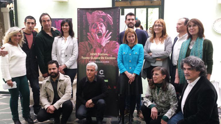 Organizadores y participantes en el XXVII Festival de Teatro Clásico de Cáceres 