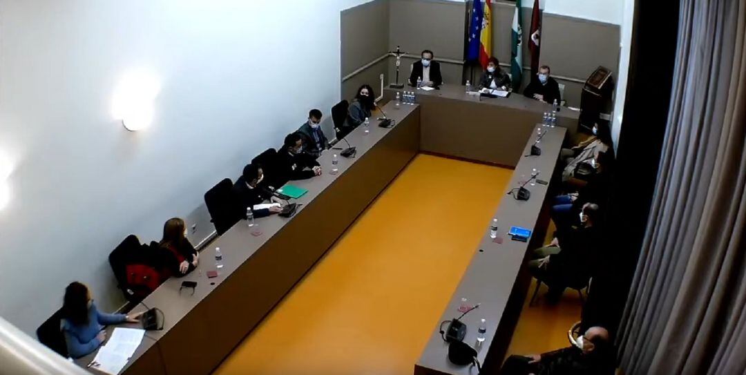 Pleno extraordinario previo a la sesión en la que se debatirá la moción de censura en Baena.