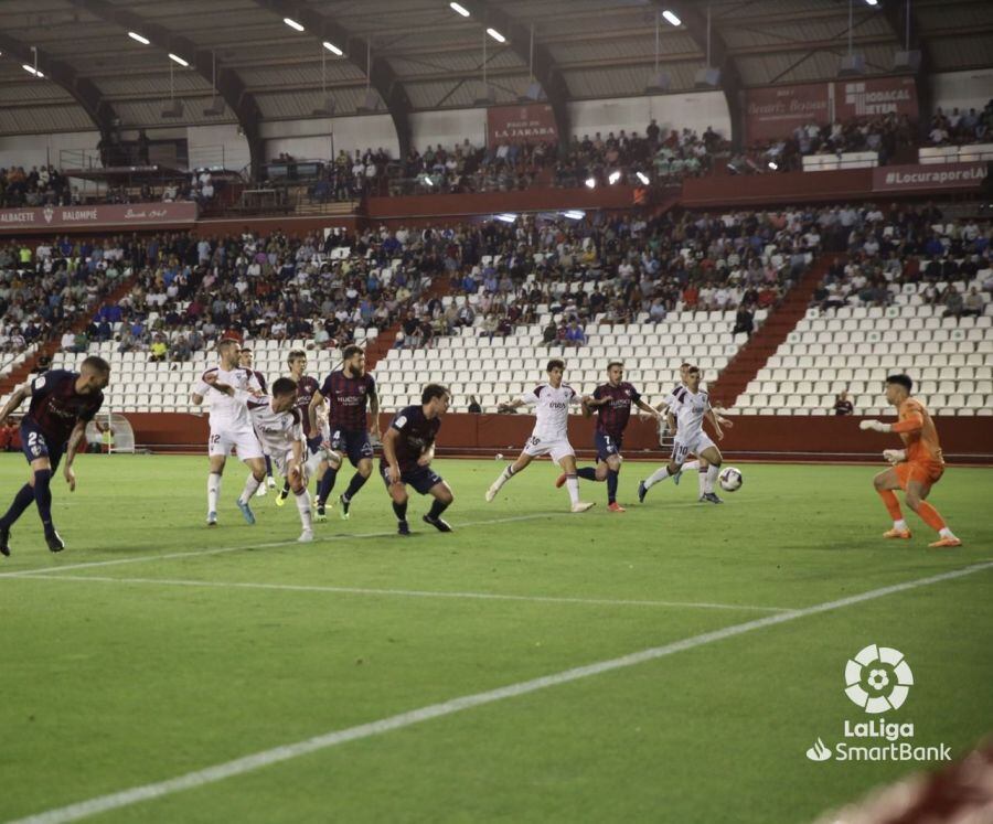 El Huesca encajó el 2-1 en esta acción en el último minuto