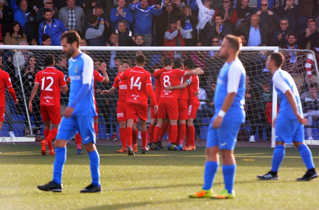 Jugadores del Xerez DFC celebrando uno de los goles ante el Guada 