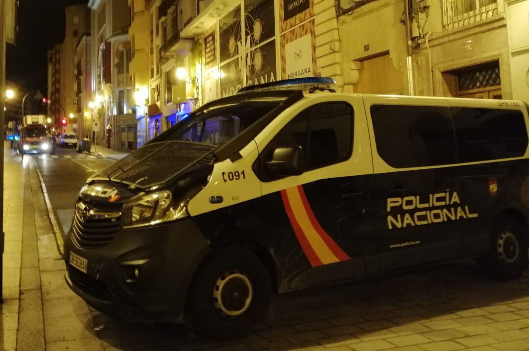 La Policía Nacional ha intervenido en 28 botellones en las fiestas de San Bernabé en Logroño.