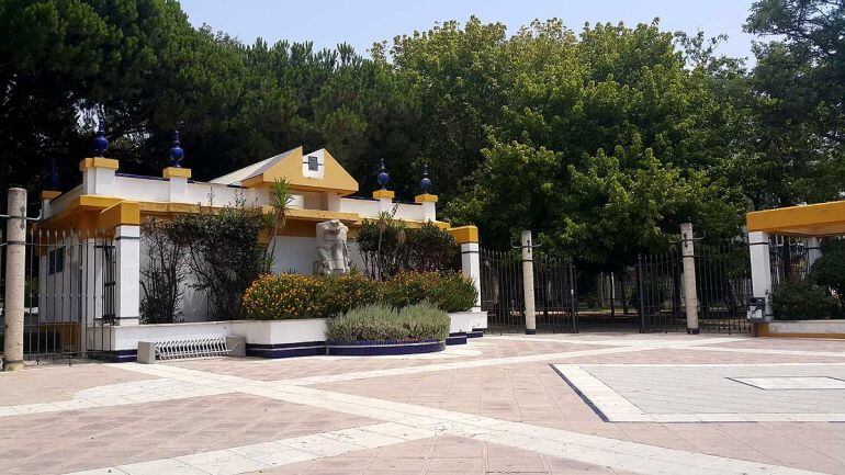 Acceso al parque del Mayeto