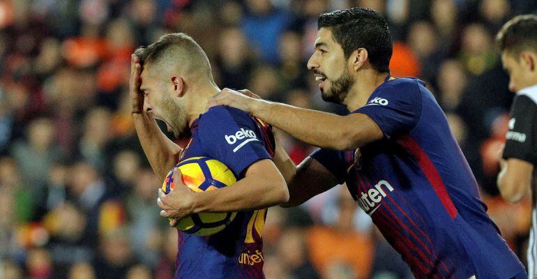 Jordi Alba celebra el gol del Fútbol Club Barcelona