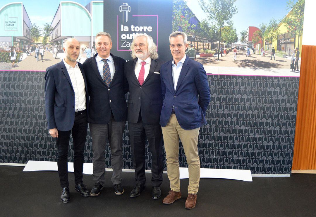 Presentación en Zaragoza del fuero complejo La Torre outlet